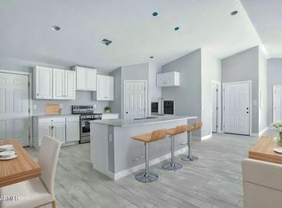 2825 E Pueblo Ave, Phoenix, AZ 85040