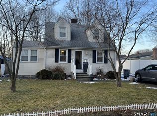 58 Annawon Ave, West Haven, CT 06516