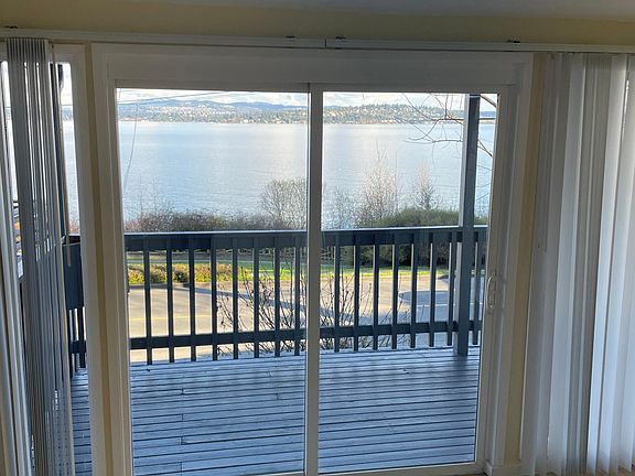 3rd image of 1109 Lake Washington Blvd #1109