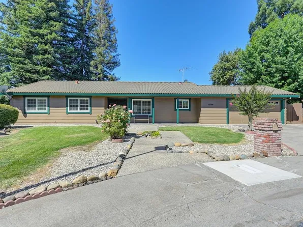 1080 Silver Lake Dr, Sacramento, CA 95831