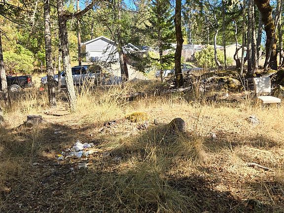 5th image of 1591 Daphne Drive