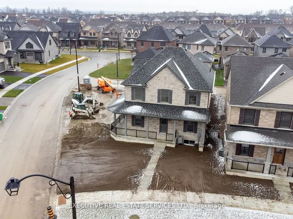 612 Wedlock Ln, Peterborough, ON K9H 0J8