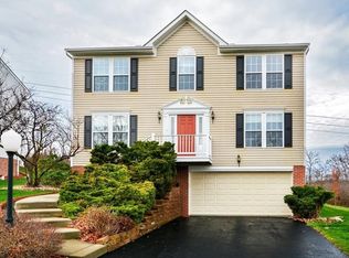 1833 Pioneer Dr, Sewickley, PA 15143