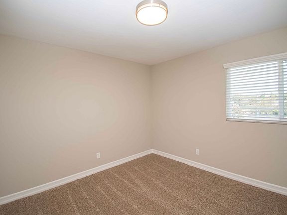 4th image of 7740 Parkway Dr Unit 108