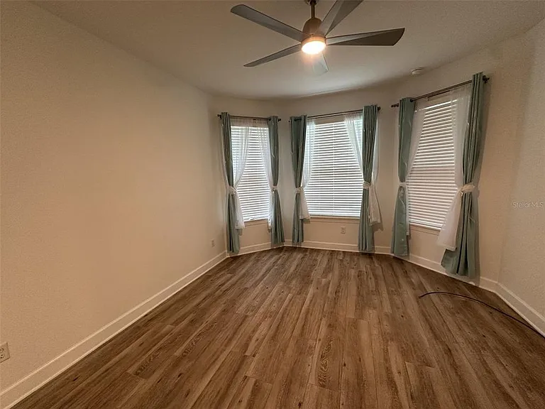 1355 Zeek Ridge St — Photo 5