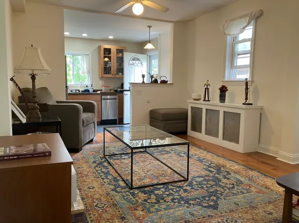 430 E Franklin St, Media, PA 19063