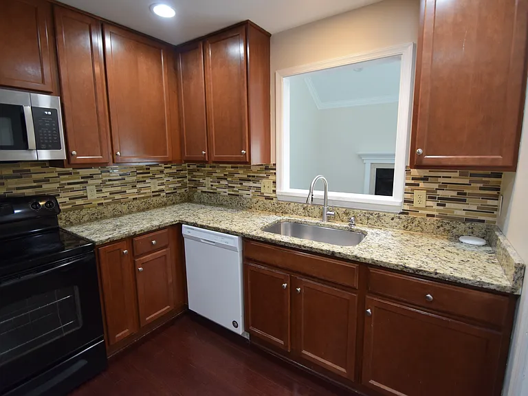 12616 Victoria Station Ct — Photo 7