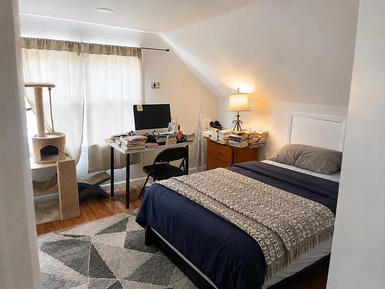 208 John St #2 — Photo 5