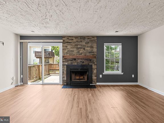 4th image of 4119 Candy Apple Ln #6