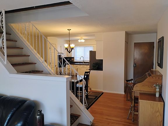 2nd image of 553 W Park Ave APT A