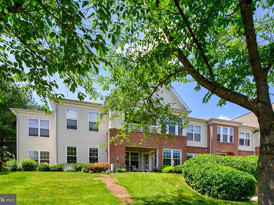 1st image of 1410 Bonnett Pl Unit 221
