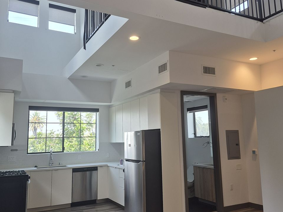 1st image of 161 S Normandie Ave #7