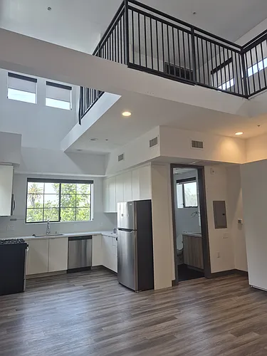 161 S Normandie Ave #7 Photo 1