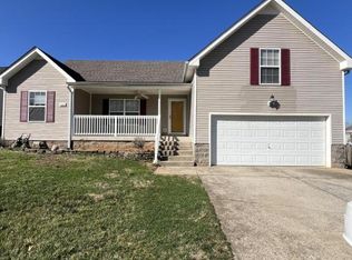 164 Kings Deer Dr, Clarksville, TN 37042