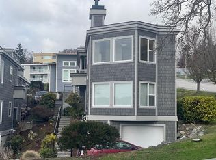 1085 SE Regatta Dr APT A201, Oak Harbor, WA 98277