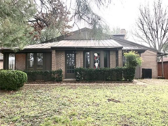 3rd image of 2301 Woodbine St