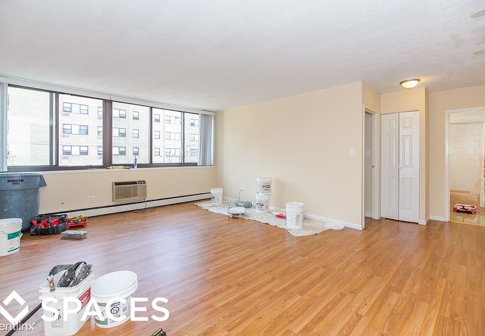 1st image of 5817 N Kenmore Ave APT 602