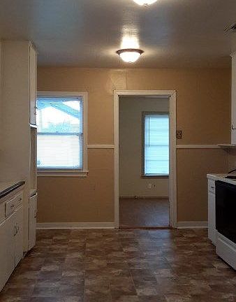 5th image of 419 W Mandalay Dr