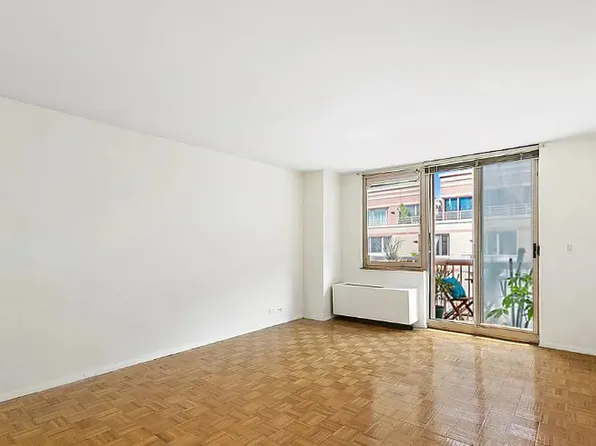 350 West 50th Street 4B image 1 of 14