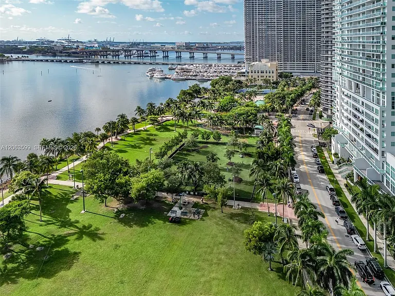 1900 N Bayshore Dr #3919 — Photo 16