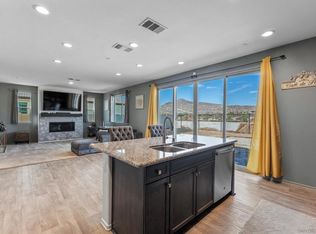 3048 Eveningcloud St, Hemet, CA 92543