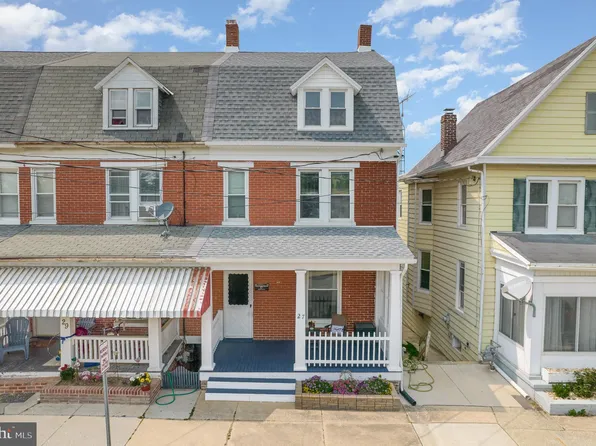 27 Boundary Ave, Red Lion, PA 17356