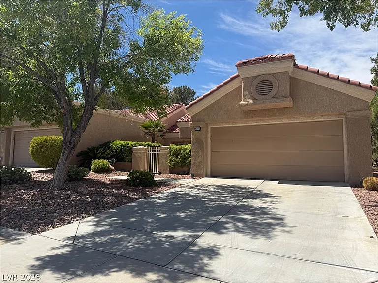 2425 Showcase Dr — Photo 47