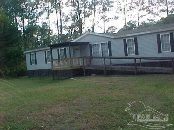4727 Radio Rd, Milton, FL 32583