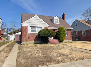 111 Jean Ave, Hempstead, NY 11550