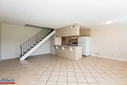 260 Tradewinds Ct #3 Photo 1
