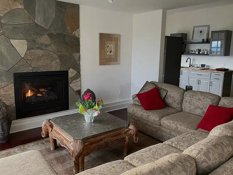 2112 Whalen Dr #1 — Photo 5