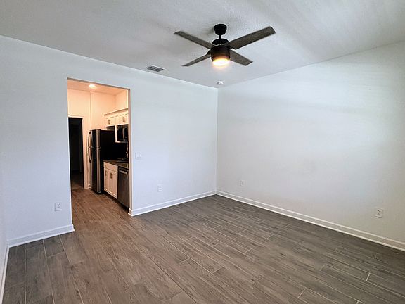 4th image of 2506 Relaxing Ln Unit B