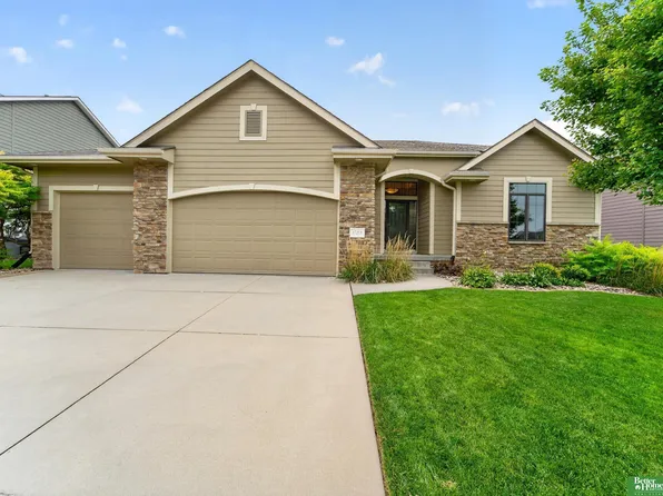 17209 Chutney Dr, Omaha, NE 68136