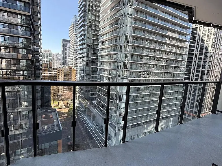 110 Broadway Ave #1313S — Photo 8