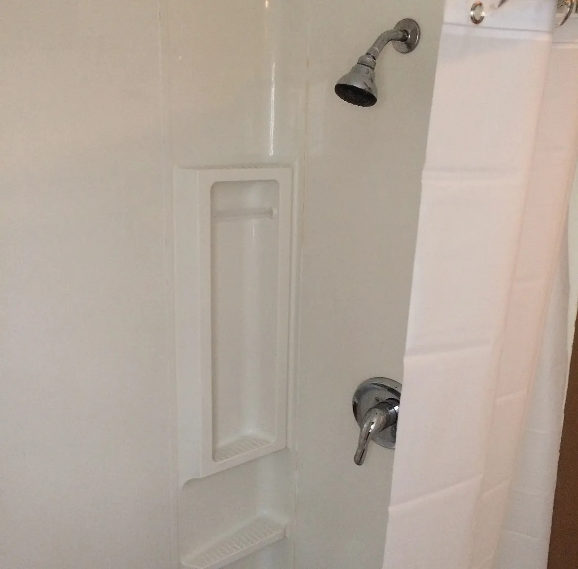 3 bed, 1179 sqft, $1,200 — Photo 2