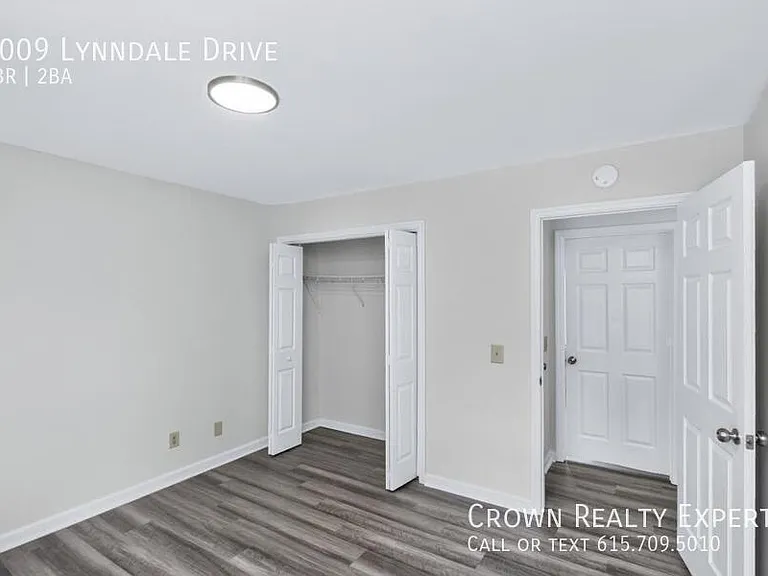 1009 Lynndale Dr — Photo 33