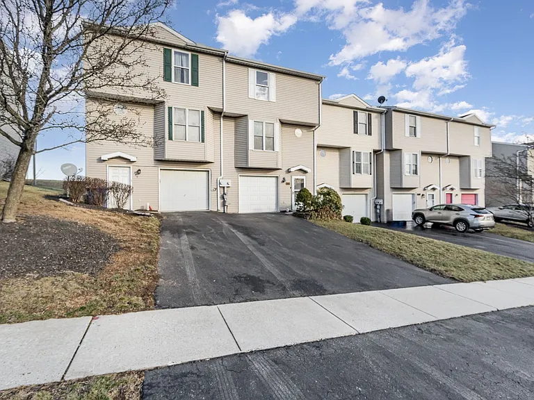 263 Chartwood Dr — Photo 4