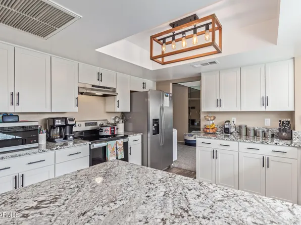 2527 W ACOMA Drive, Phoenix, AZ 85023