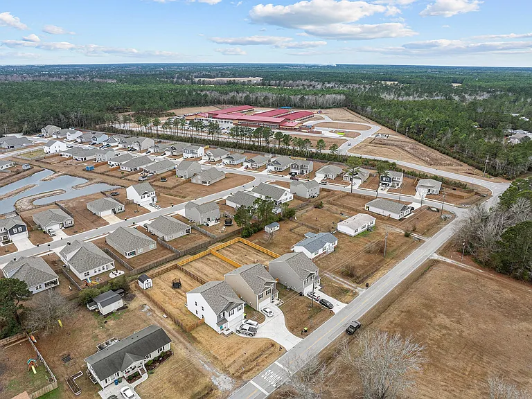 402 Folkstone Rd — Photo 38