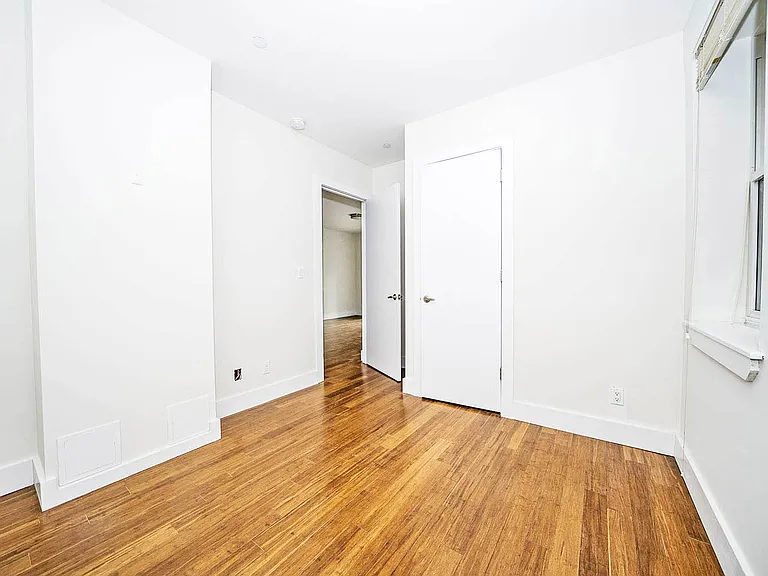 1568 Pacific St #4B — Photo 6