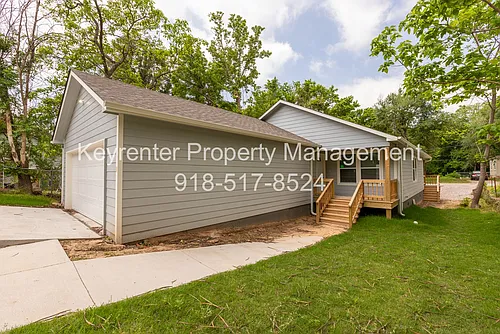 808 N Franklin Ave Photo 1