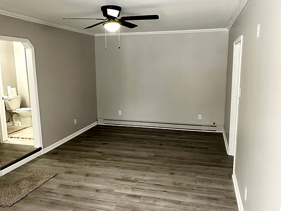 4th image of 22800 Cottage Dr