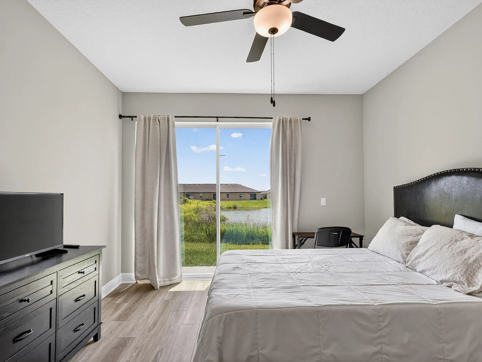 2 bed, 2.0 bath, 1245 sqft, $2,100 — Photo 4