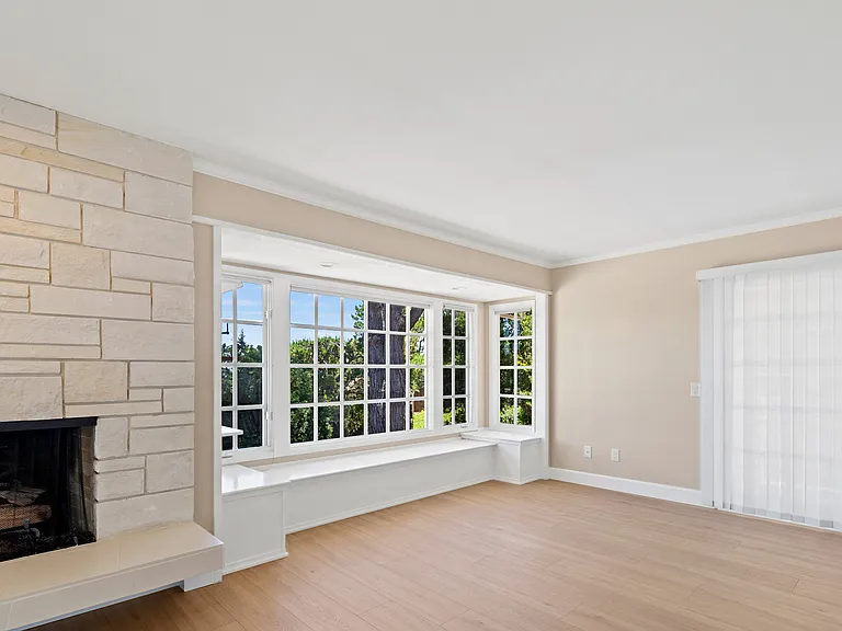 642 Toyon Dr — Photo 8