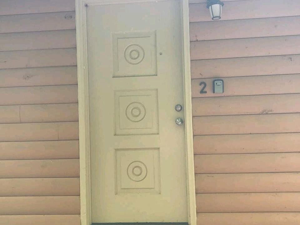 1st image of 2489 Dockside Dr