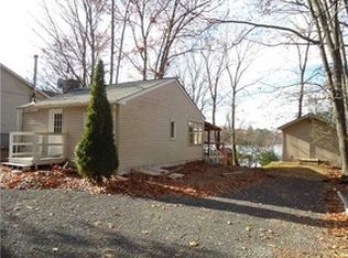 116 Lake View Dr, Glocester, RI 02814
