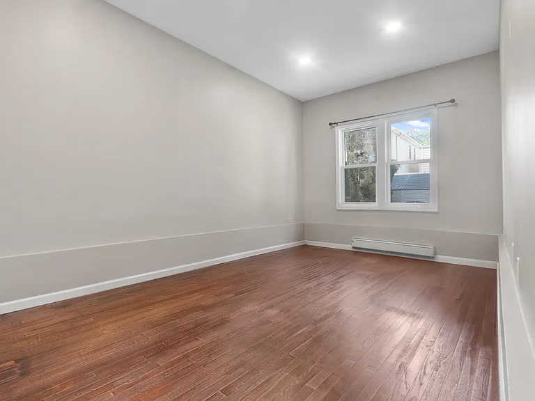271 Cator Ave #1 — Photo 20