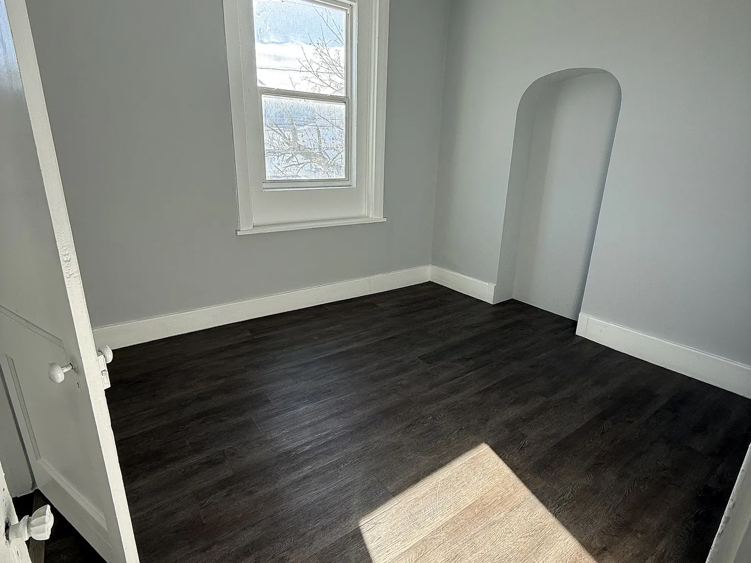 2 bed, 1100 sqft, $1,250 — Photo 3