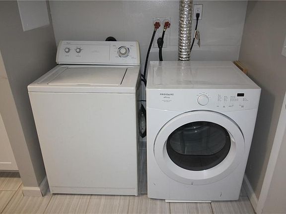 4th image of 7999 Puritan Dr APT B