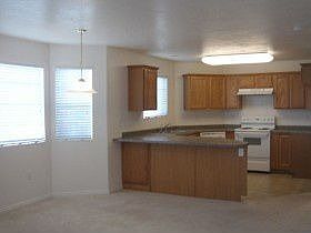 3rd image of 113 Daybreak Ln